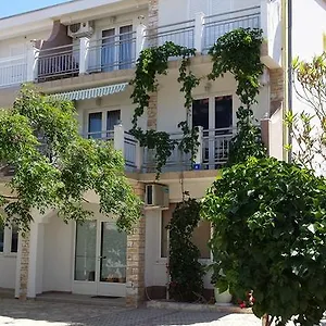  Apartman Ivi